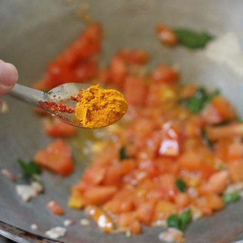 Cách làm cá bống cà ri