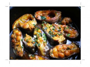 Cá bông lau kho dầu hào