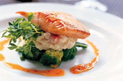 Cá chẽm áp chảo