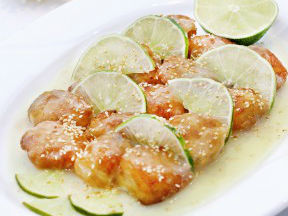 Cá chẽm lăn bột sốt chanh