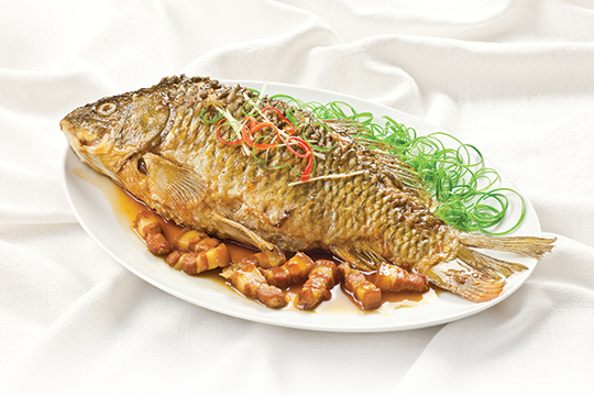 Cá chép kho riềng