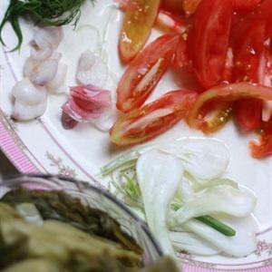 Cách làm cá chép om dưa chua