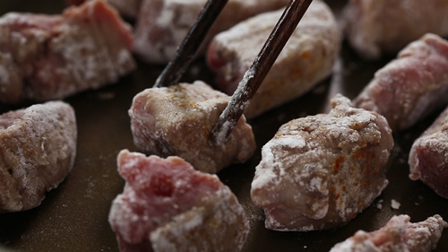 Cá chiên giòn sốt chua ngọt hấp dẫn bất ngờ