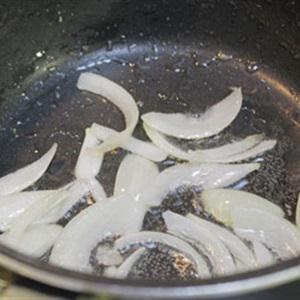 Cách làm cá chiên xào chua ngọt