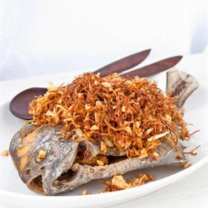 Cách làm cá chim chiên gừng tỏi