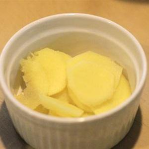 Cách làm cá chim rim gừng tỏi