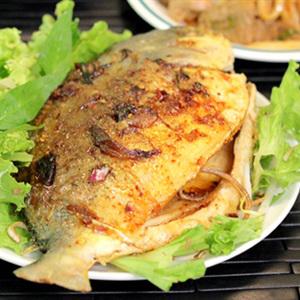 Cách làm cá chim sốt dầu hào