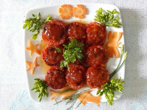 Cà chua dồn thịt sốt