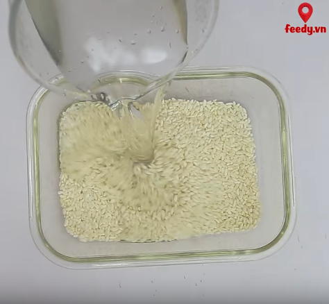 Cà chua nhồi cơm thịt nướng lạ miệng, thơm ngon đến tận miếng cuối cùng