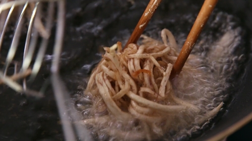 Cà chua phủ phô mai nóng hổi béo ngậy ngon chảy nước mắt