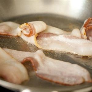 Cách làm cà chua tươi chiên xù