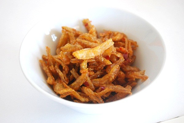 Cá cơm chiên giòn