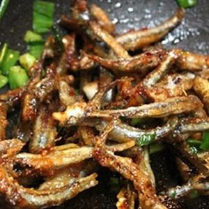 Cách làm cá cơm chiên hành ớt