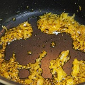 Cách làm cá cơm chiên tỏi ớt 