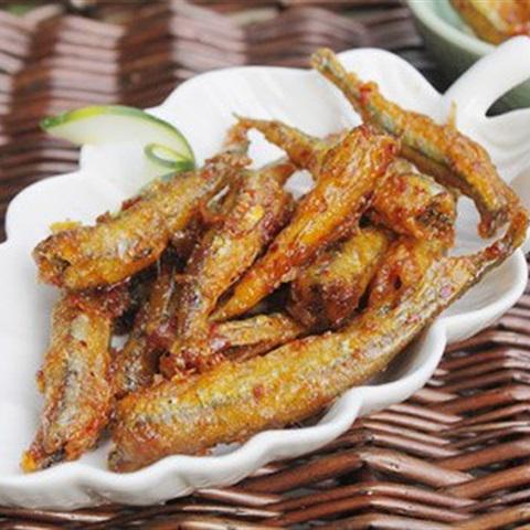 Cách làm cá cơm chiên tỏi ớt 