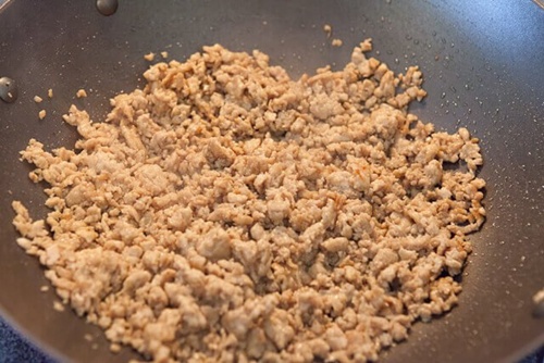 Cá cơm chưng thịt thơm ngon cho bữa cơm gia đình