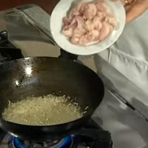 Cách làm cá cơm kho thịt ba chỉ