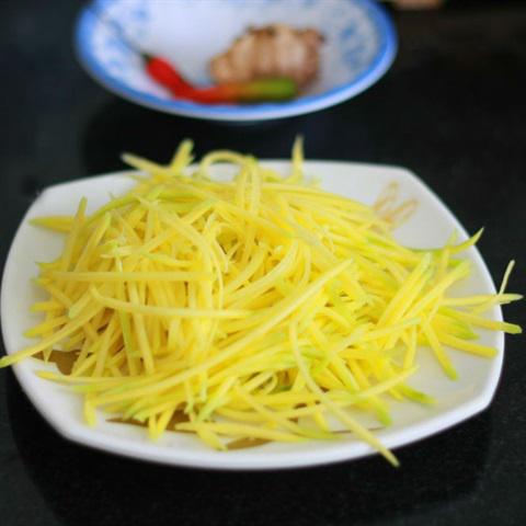 Cách làm cá cơm kho xoài xanh