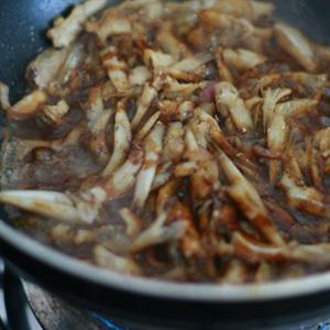 Cách làm cá cơm kho xoài xanh