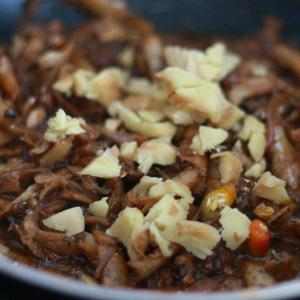 Cách làm cá cơm kho xoài xanh