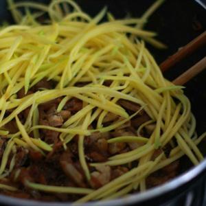 Cách làm cá cơm kho xoài xanh