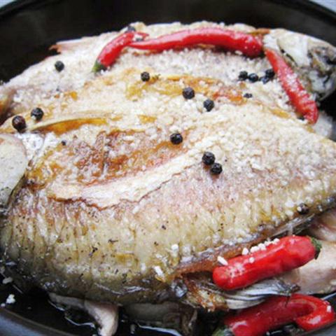 Cách làm cá diếc kho tiêu
