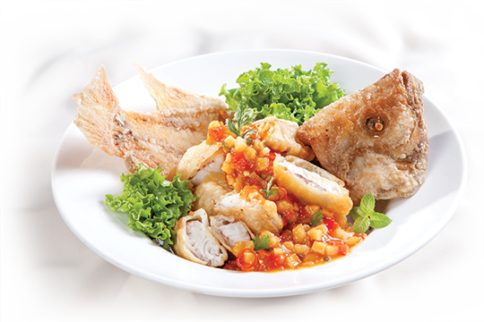 Cá điêu hồng xốt hạt lựu