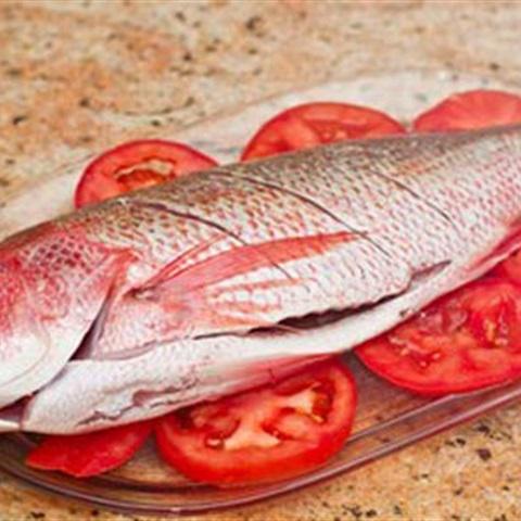 Cách làm cá hấp chuối