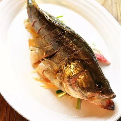 Cách làm cá hấp nước tương