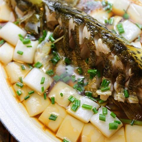 Cách làm cá hấp nước tương
