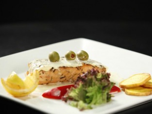 Cá hồi áp chảo sốt kem