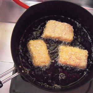 Cách làm cá hồi chiên giòn