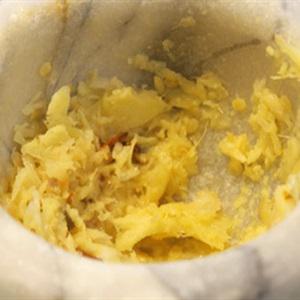 Cách làm cá hồi kho mặn