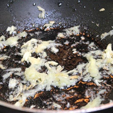 Cách làm cá hồi kho mặn