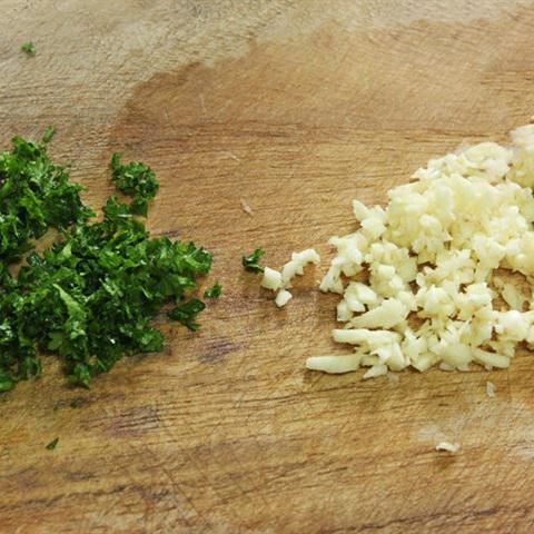 Cách làm cá hồi nướng bằng chảo