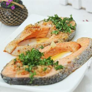 Cách làm cá hồi nướng bằng chảo