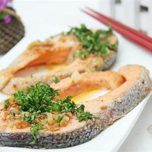 Cách làm cá hồi nướng bơ tỏi