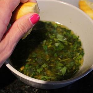 Cách làm cá hồi nướng chanh