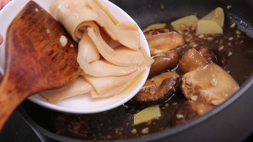 Cá hồi nướng tương ớt ngọt kiểu Thái siêu bổ dưỡng