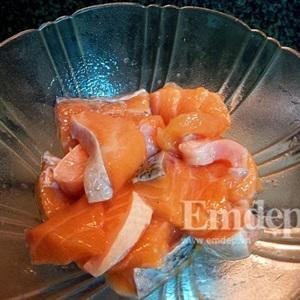 Cách làm cá hồi sốt bơ cam