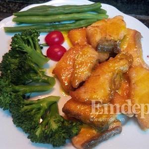 Cách làm cá hồi sốt bơ cam