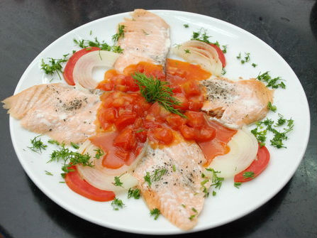 Cá hồi sốt cà chua