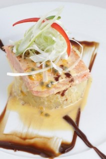 Cá hồi sốt chanh dây