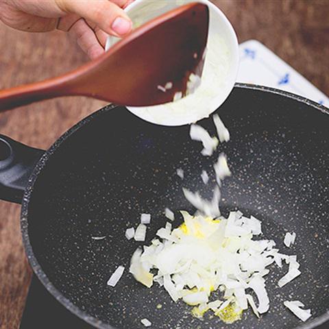 Cách làm cá hồi sốt kem