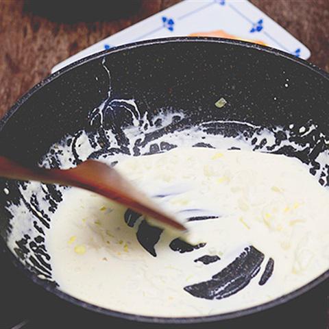 Cách làm cá hồi sốt kem