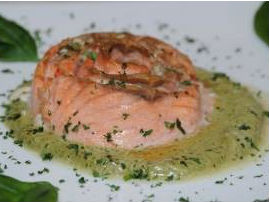 Cá hồi sốt lá quế Ý