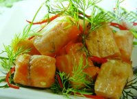 Cá hồi xào thì là