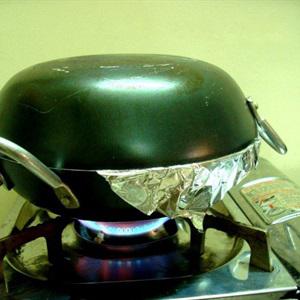 Cách làm cá hồi xông khói sốt ngò