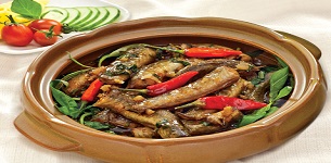 Cá kèo kho rau răm