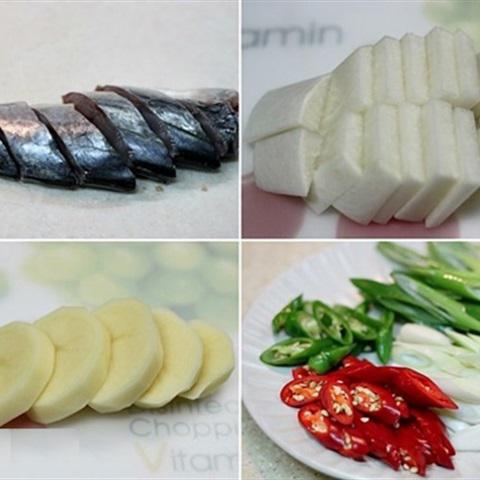Cách làm cá kho củ cải kiểu Hàn